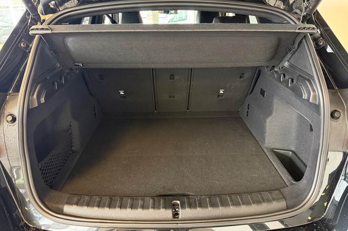 Sort BMW iX1 fra 2024