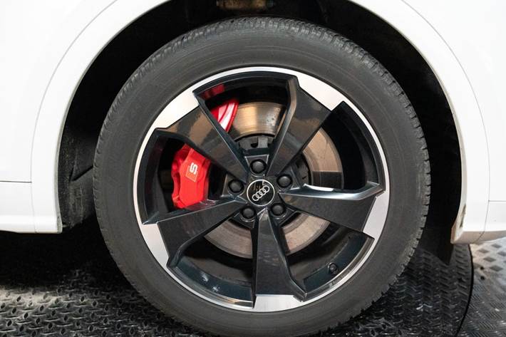 Hvid Audi SQ5 fra 2019