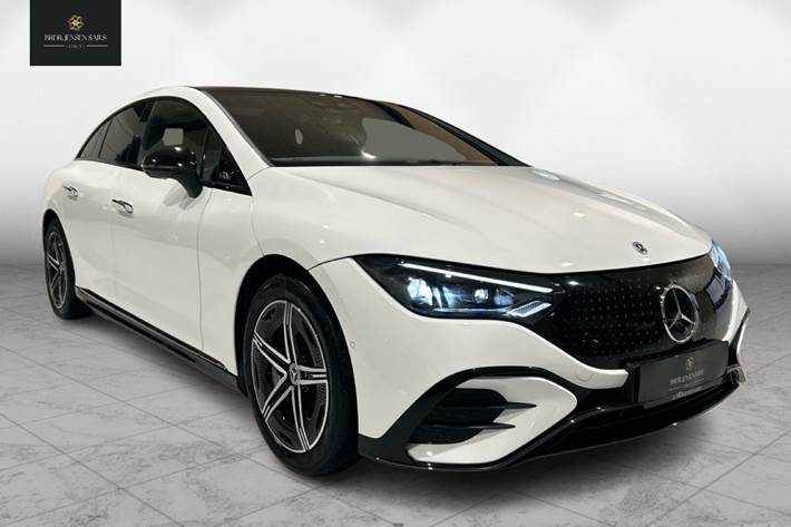 Hvid Mercedes EQE 300 fra 2023