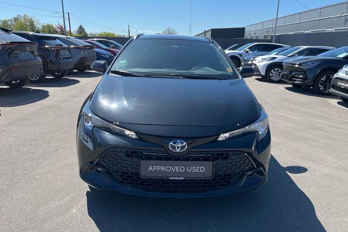 Sort Toyota Corolla fra 2024