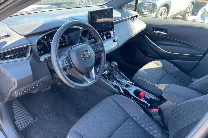 Sort Toyota Corolla fra 2024