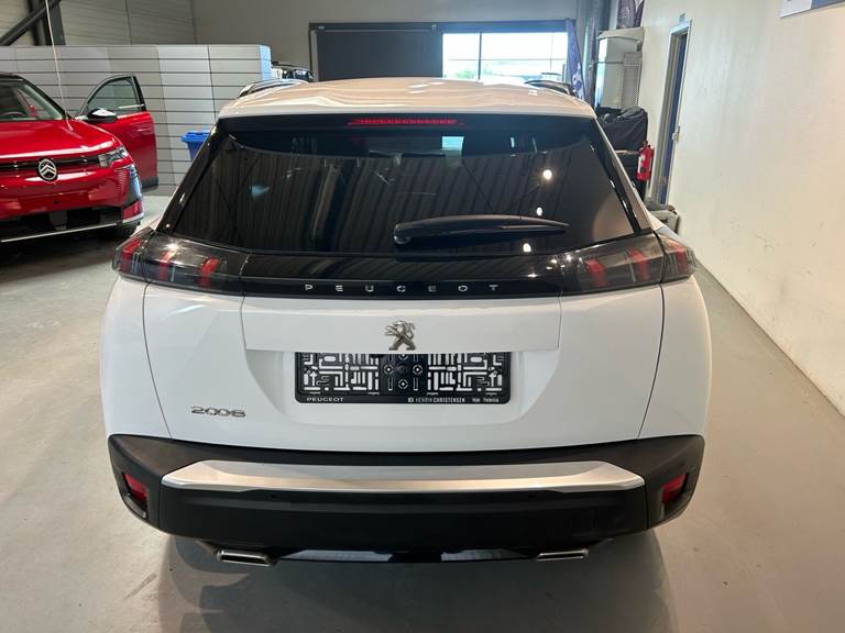 Peugeot 2008 1,2 PureTech Selection Sport EAT8 130HK 5d 8g Aut.