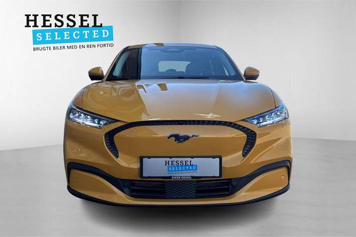 Orange Ford Mustang Mach-E fra 2023
