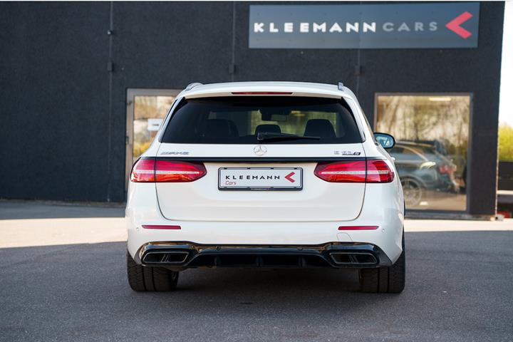 Hvid Mercedes E63 fra 2018