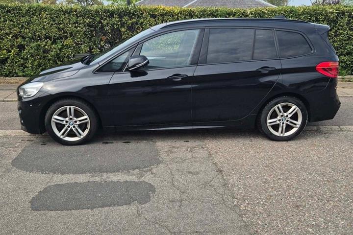 Sort BMW 220i fra 2016