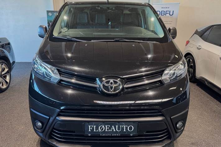 Sort Toyota ProAce fra 2017