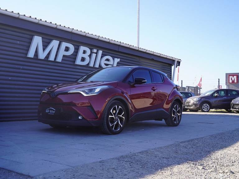 Toyota C-HR 1,8 Hybrid Premium Selected CVT