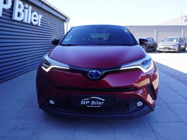 Toyota C-HR 1,8 Hybrid Premium Selected CVT