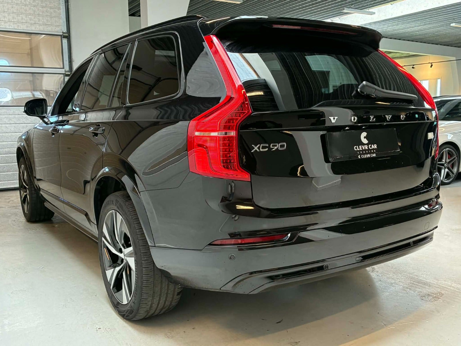 Sort Volvo XC90 fra 2022
