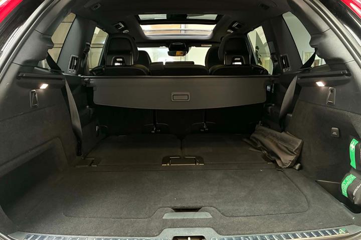 Sort Volvo XC90 fra 2022