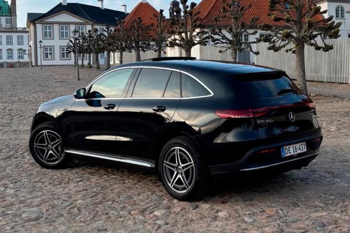 Sort Mercedes EQC400 fra 2020