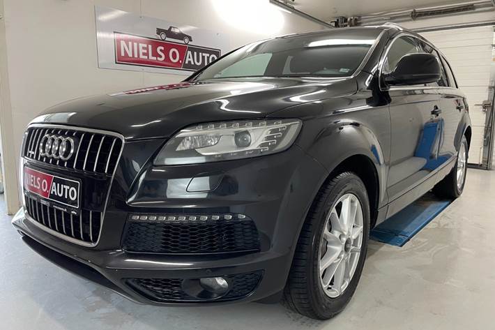 Sort Audi Q7 fra 2007