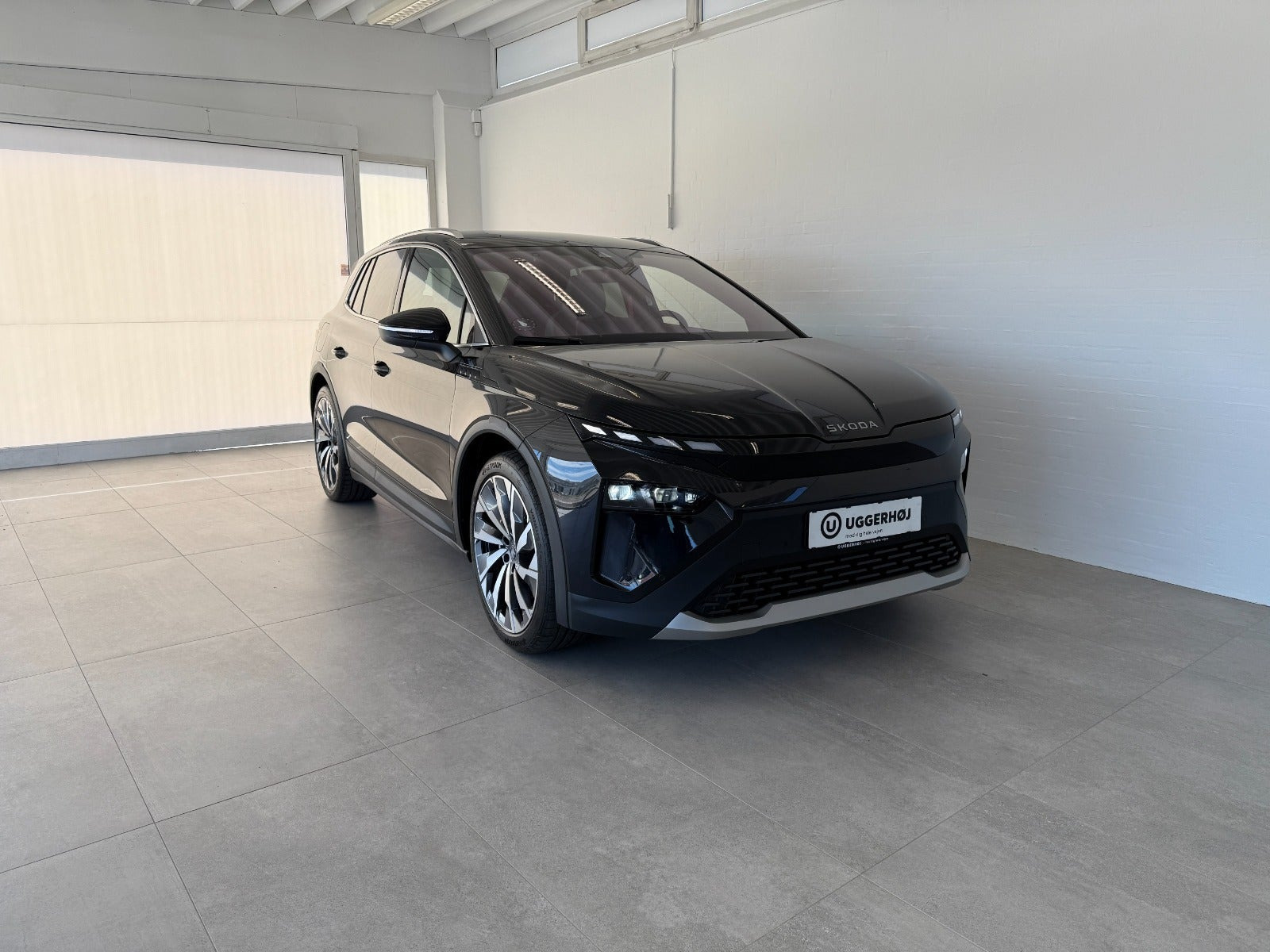 Sort Skoda Elroq fra 2025 set udefra