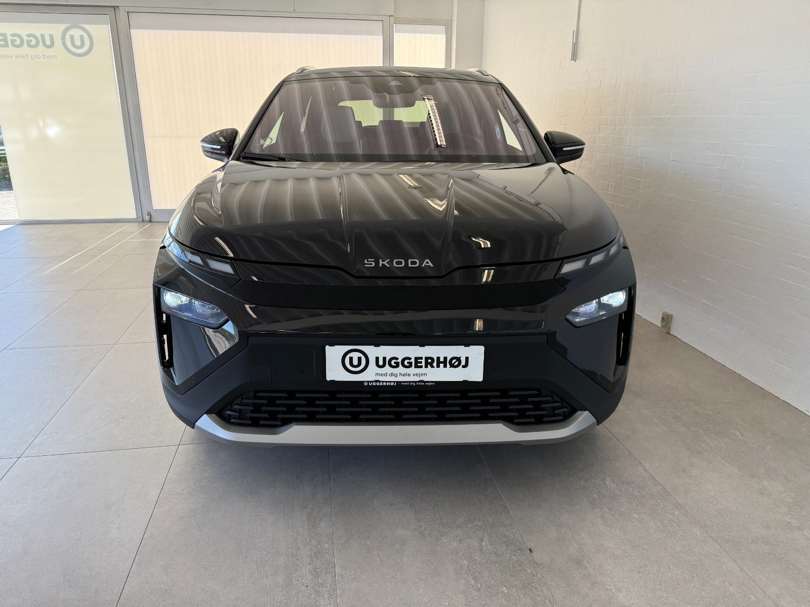 Sort Skoda Elroq fra 2025 set udefra