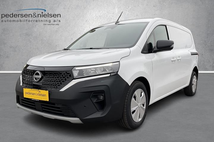 Hvid Nissan Townstar fra 2026 set udefra