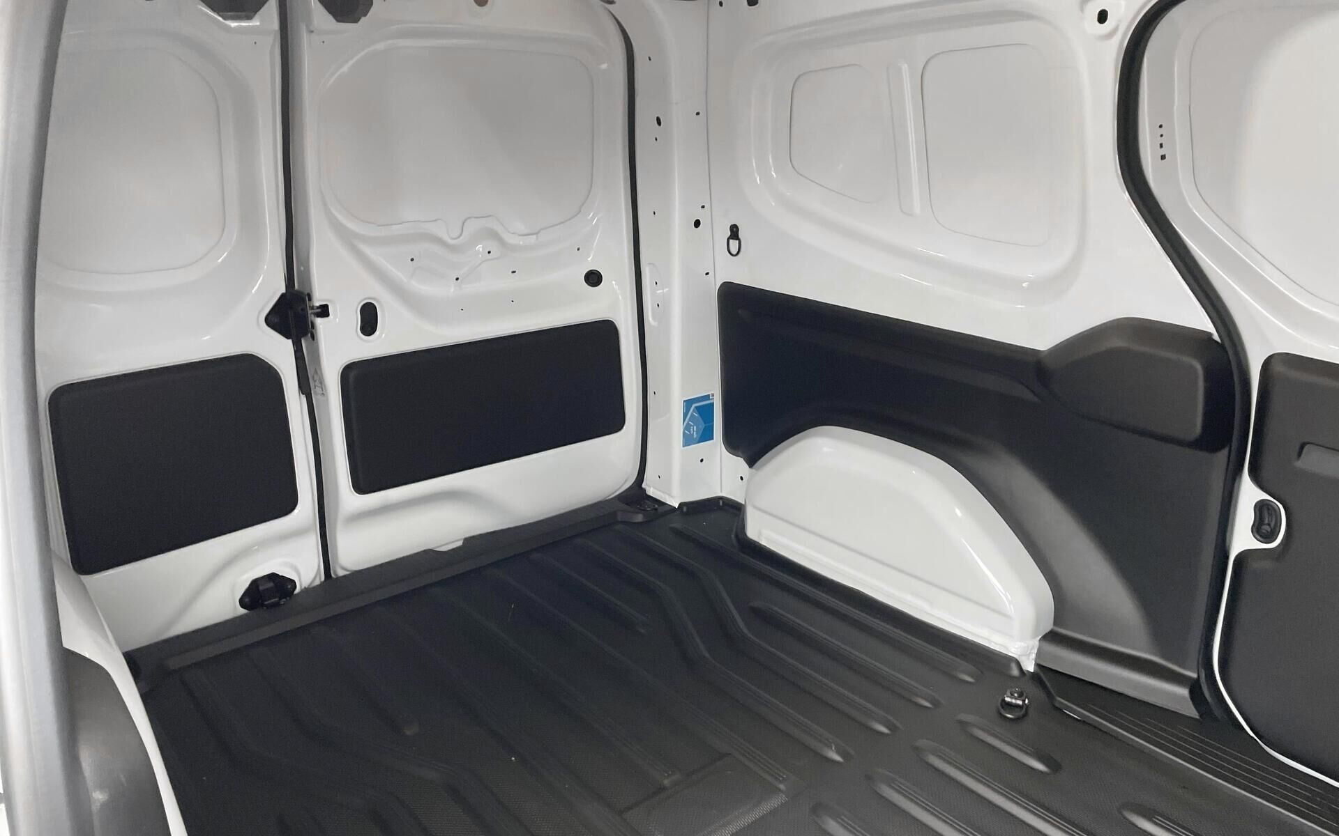 Hvid Nissan Townstar fra 2026