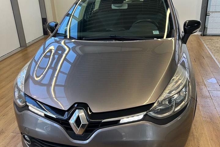 Sort Renault Clio fra 2015