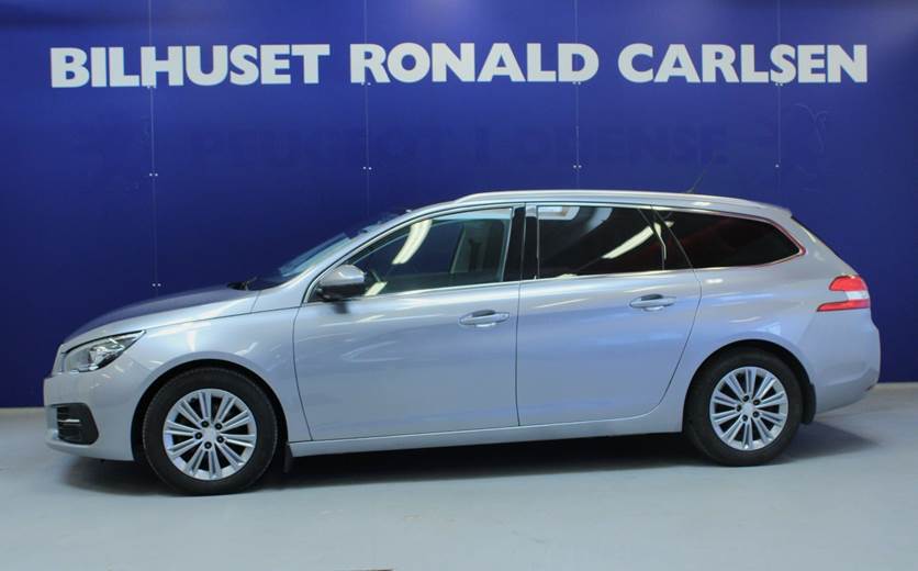 Peugeot 308 1,5 BlueHDi 130 Selection Sky SW