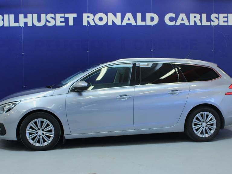 Peugeot 308 1,5 BlueHDi 130 Selection Sky SW