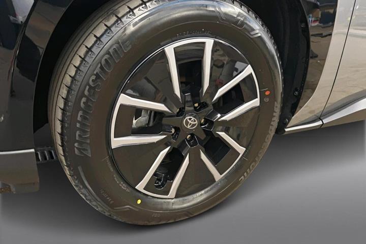 Grå Toyota BZ4X fra 2026