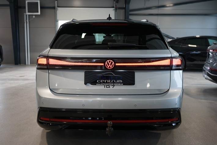 Sølv VW ID.7 fra 2025