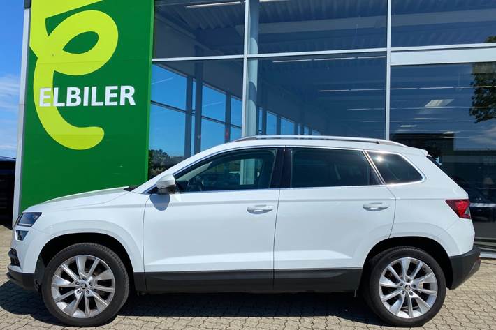 Hvid Skoda Karoq fra 2018