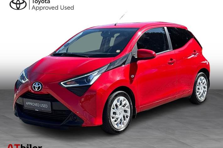 Rød Toyota Aygo fra 2020