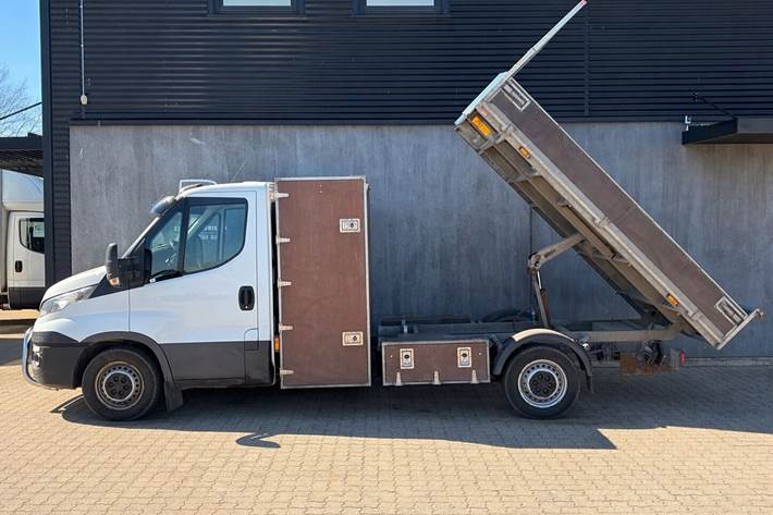 Hvid Iveco Daily fra 2018