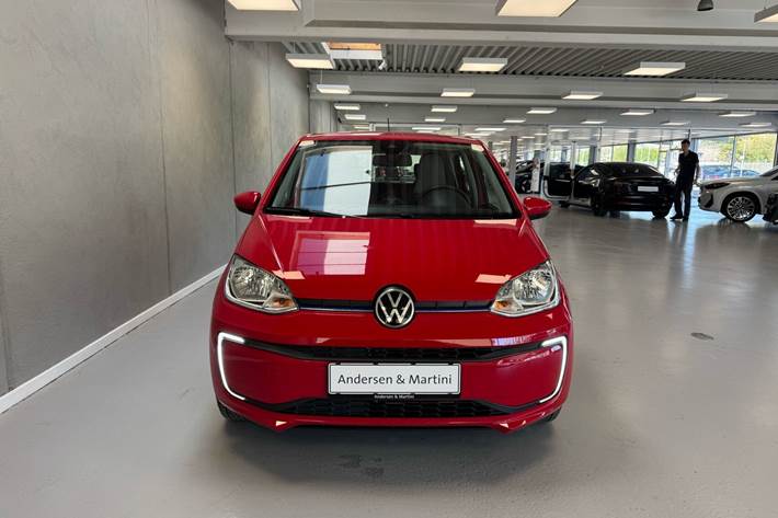 Rød VW e-up fra 2021