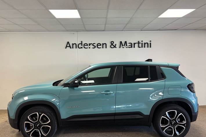 Blå Jeep Avenger fra 2023