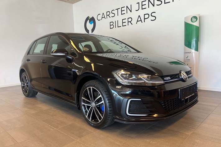 Sort VW Golf fra 2020