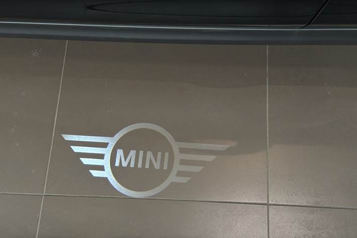 Sort Mini Cooper fra 2025