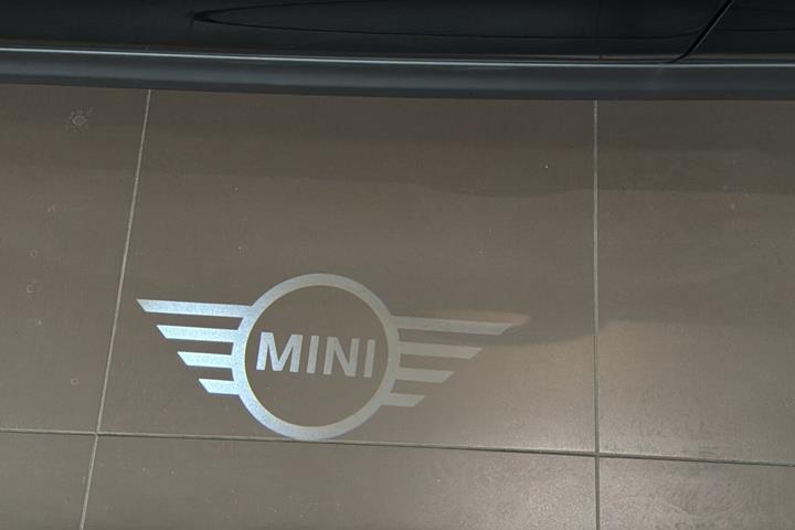 Sort Mini Cooper fra 2025