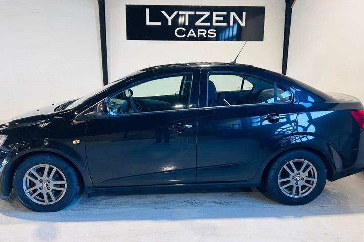 Sort Chevrolet Aveo fra 2013