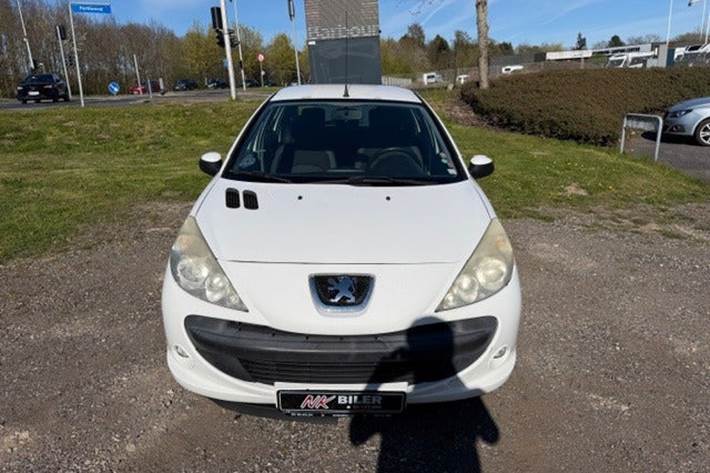 undefined Peugeot 206+ fra 2012