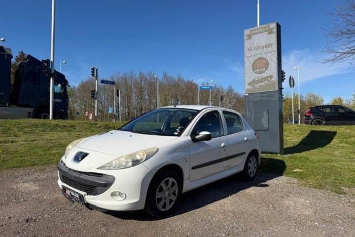 undefined Peugeot 206+ fra 2012