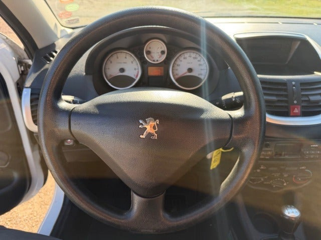 undefined Peugeot 206+ fra 2012