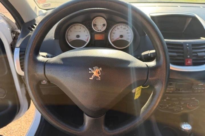 undefined Peugeot 206+ fra 2012