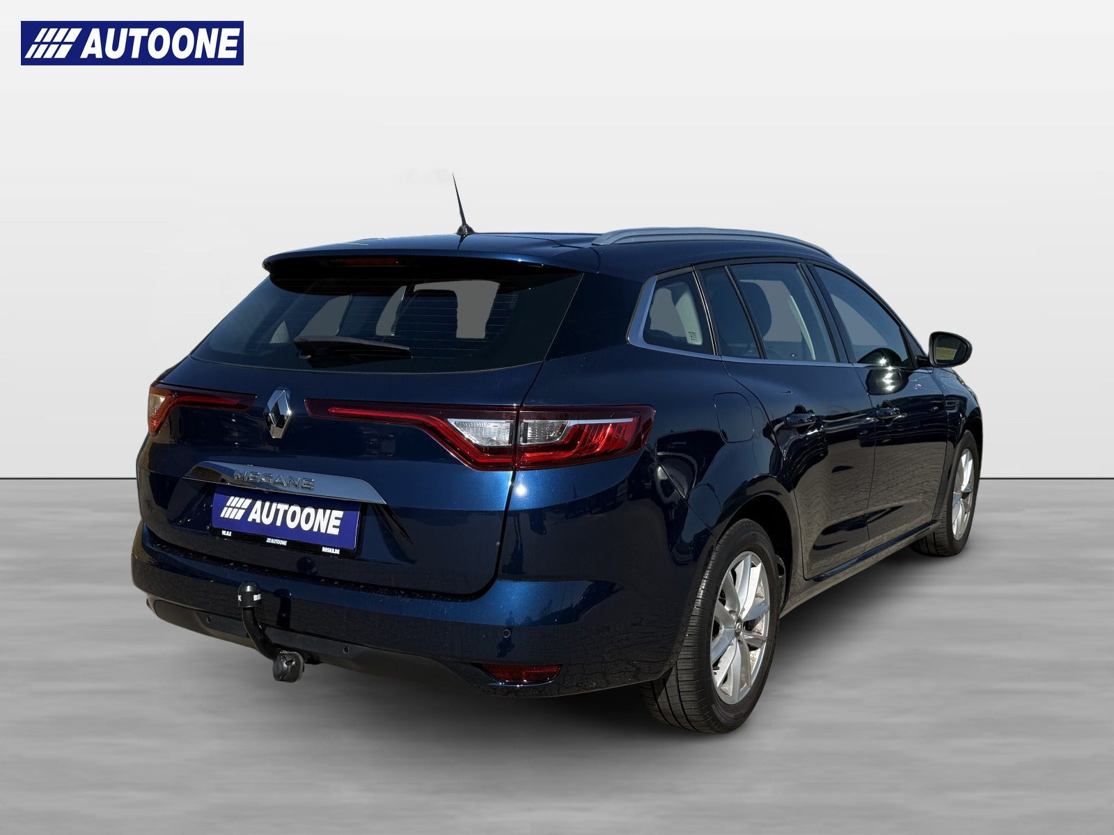 Blå Renault Megane IV fra 2018
