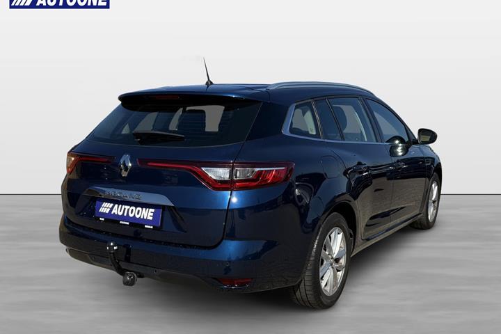 Blå Renault Megane IV fra 2018