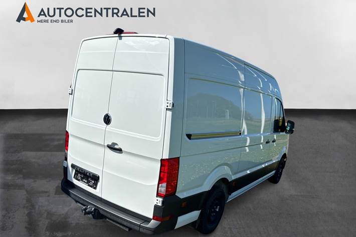 Hvid VW Crafter 35 fra 2025