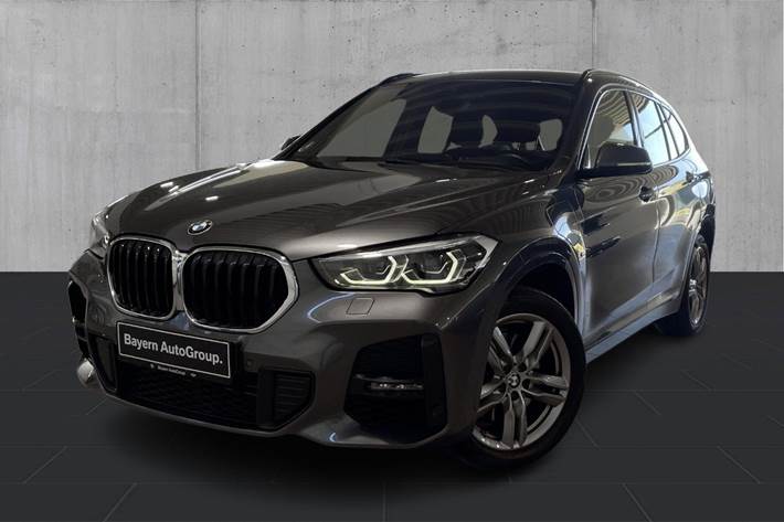 Grå BMW X1 fra 2021