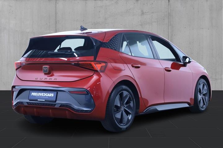 Rød Cupra Born fra 2022