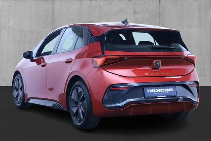 Rød Cupra Born fra 2022