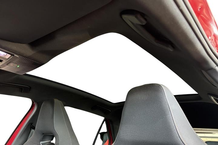 Rød Cupra Born fra 2022