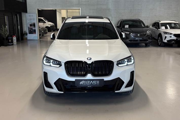 Hvid BMW iX3 fra 2023