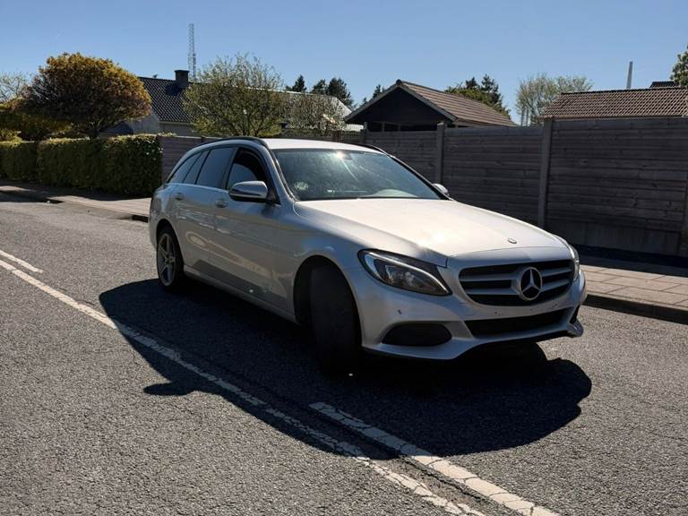 Mercedes C220 d 2,2 Avantgarde stc. aut.