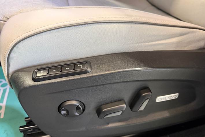 Blå VW ID.Buzz fra 2023