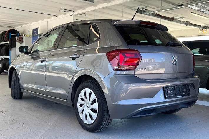 Grå VW Polo fra 2018
