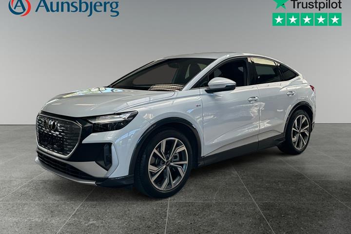 Hvid Audi Q4 e-tron fra 2023
